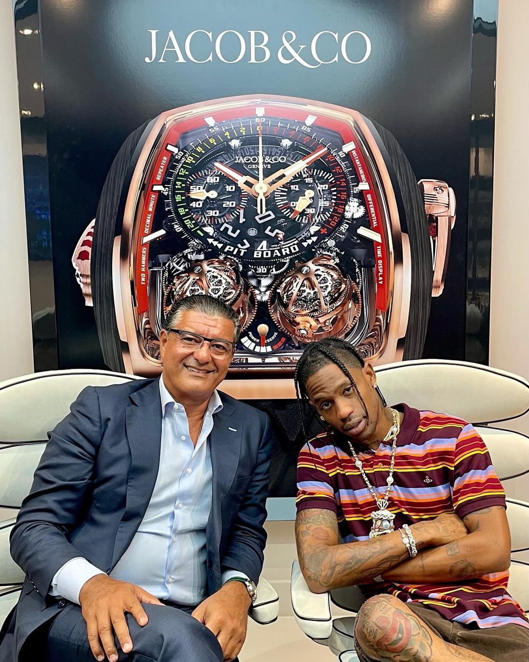 Oh, you won't believe the spectacle that went down earlier this year when @travisscott got his hands on the eye-popping @jacobandco Brilliant Full Baguette Rainbow timepiece! It's like he decided to become a walking treasure chest, showcasing 434 multi-colored sapphires in one watch!