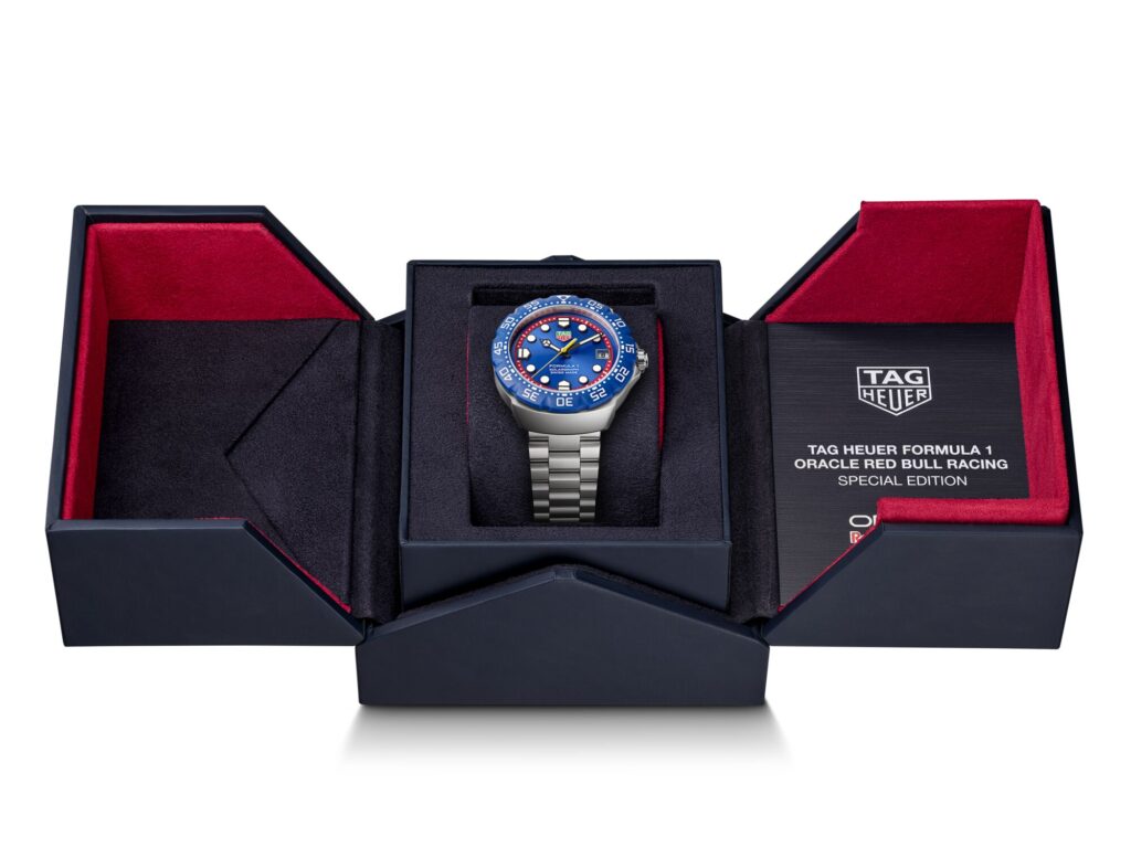 Open TAG Heuer Oracle Red Bull Racing special-edition presentation box
